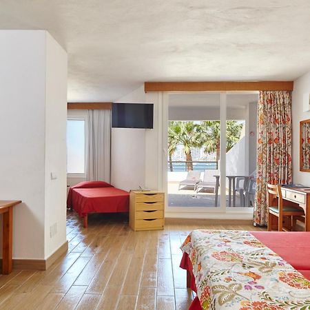 Apartamentos Ses Savines San Antonio  Buitenkant foto